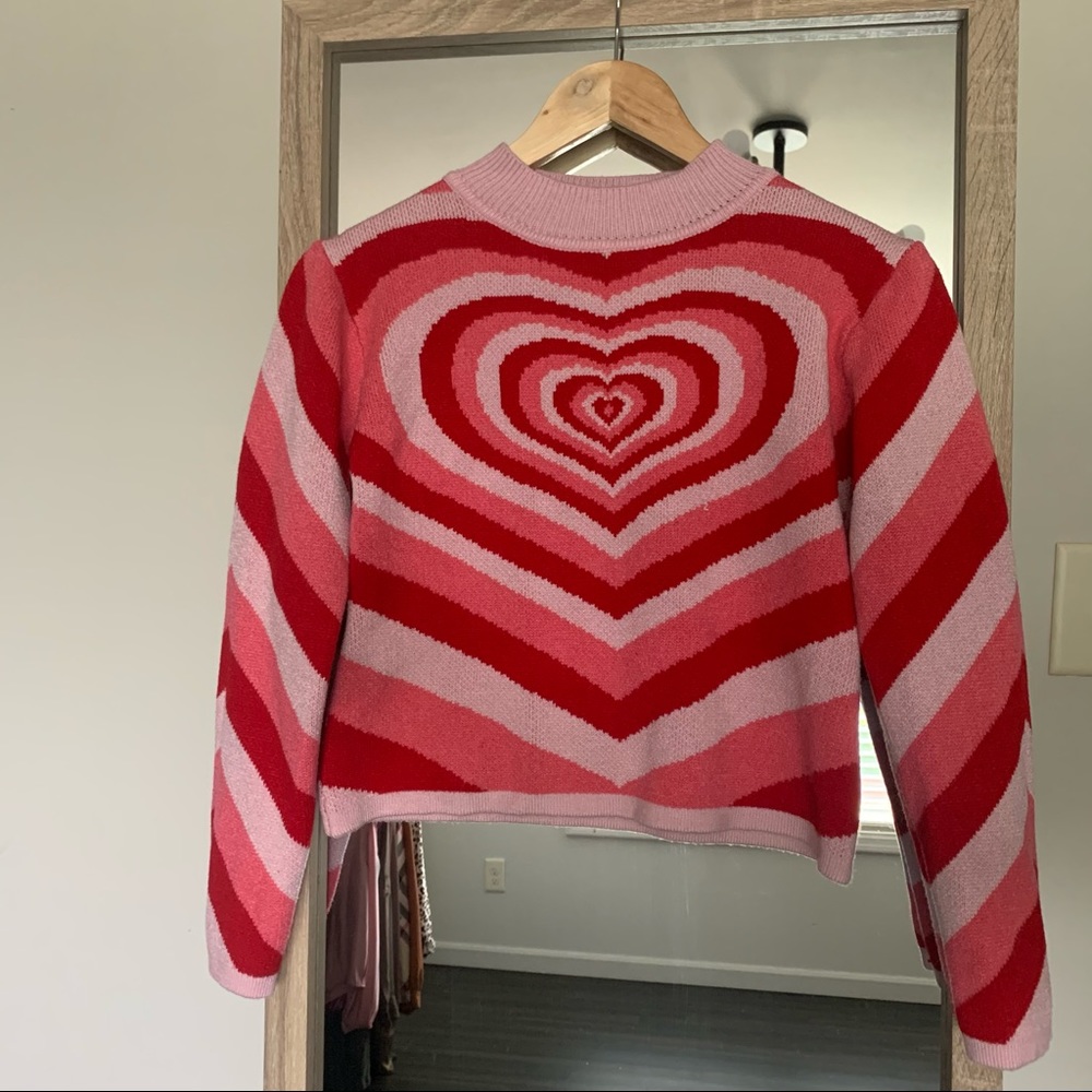 Heart Wave Sweater - Picture 2 of 5